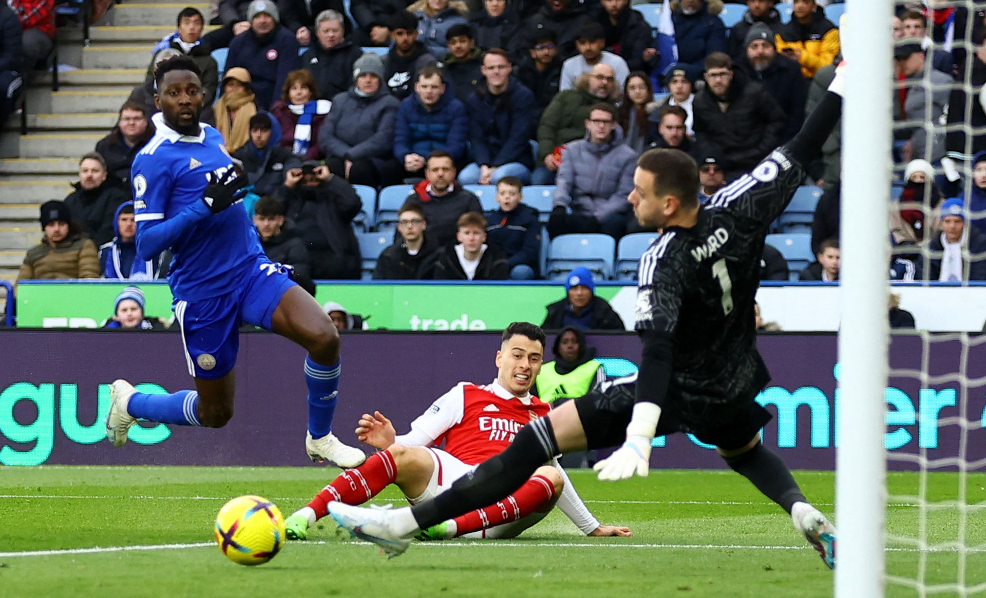 两家俱乐部 两家俱乐部