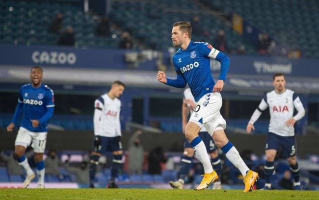 克里斯蒂亚 克里斯蒂亚